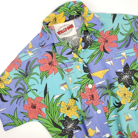 Vintage Tops - Vtg 80s Floral Hawaiian Shirt Size Small